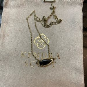 Kendra Scott necklace